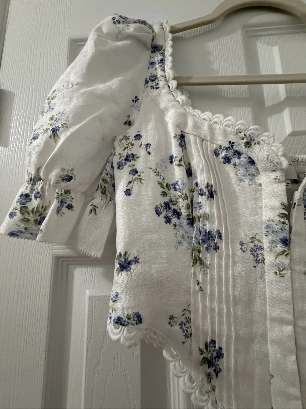 Reformation White Floral Square-Neck Puff Sleeve Crop Top its new